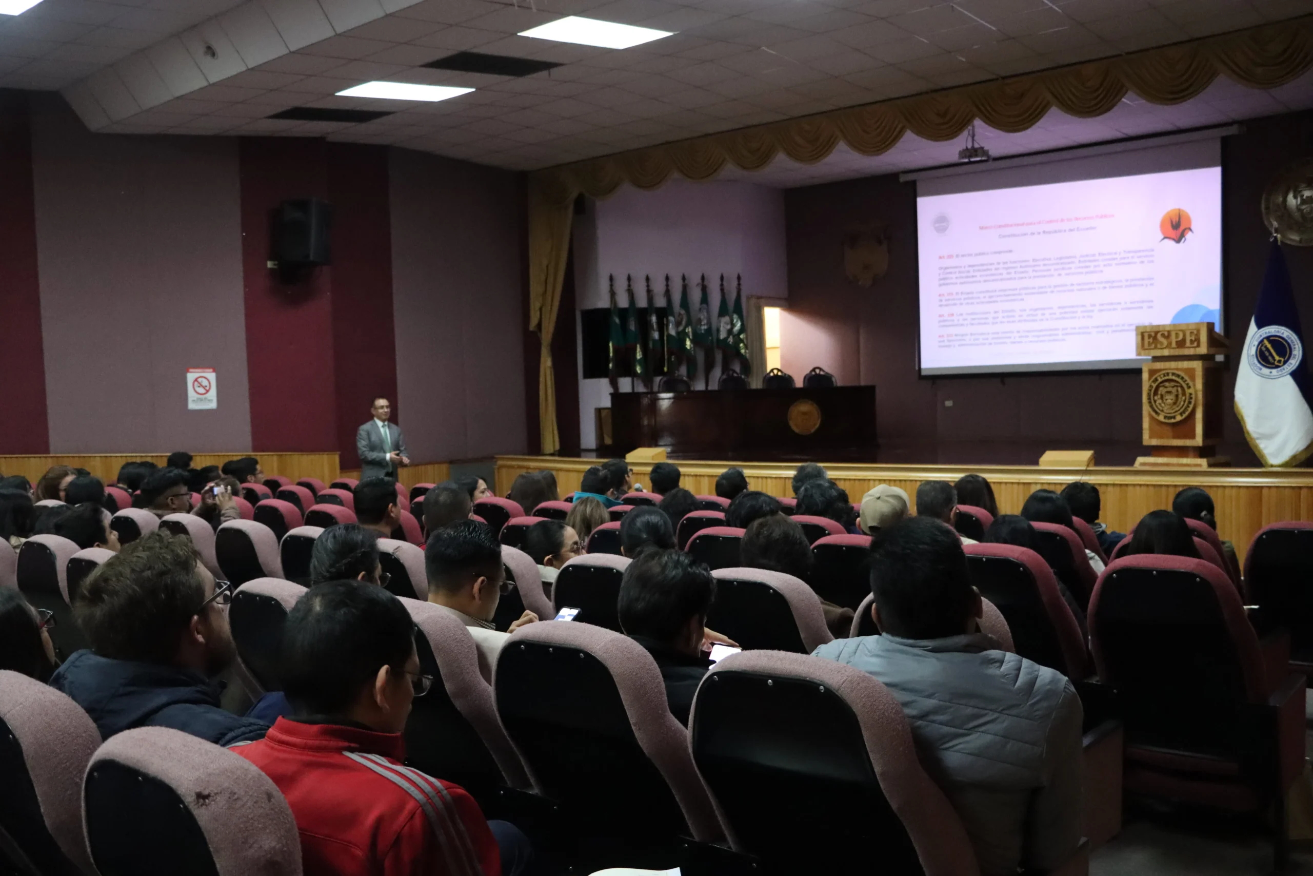 Ciencias Administrativas Economicas y de Comercio 3 scaled